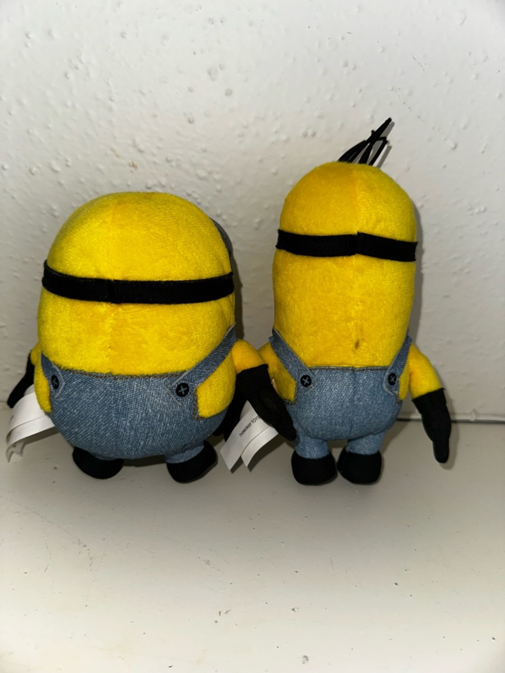2pcs Minions Plush Set - Yellow Denim Overalls - Picture 2 of 4